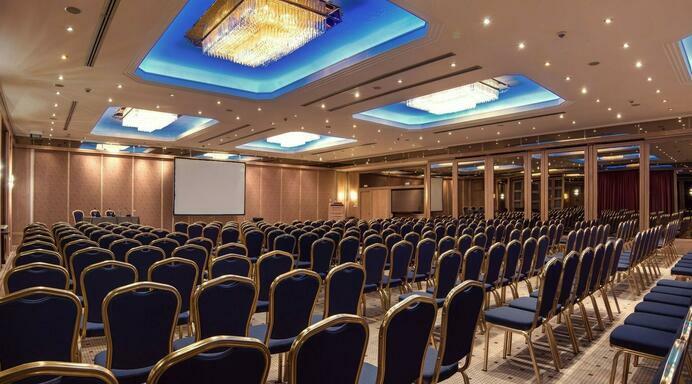 19_DU_LAC_941_hires_result-white